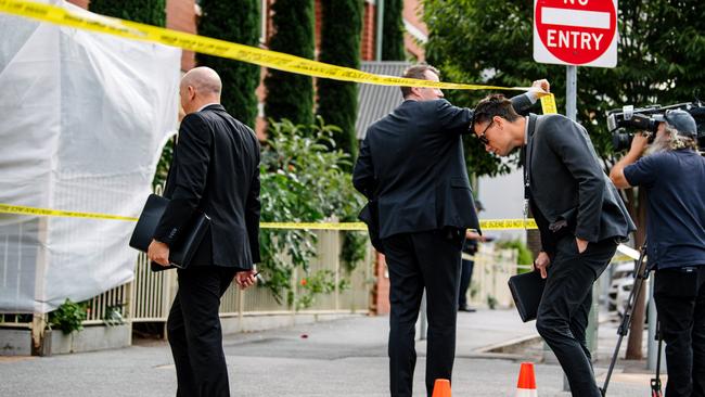 Police and detectives look for clues outside the Sturt St apartment on Wednesday morning. Picture: NCA NewsWire / Morgan Sette