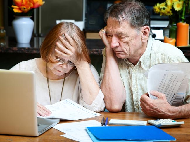 Retirees “shafted” by disappearing financial advice