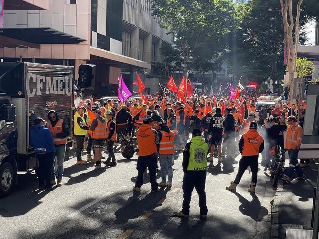 CFMEU members march in the Brisbane CBD on Wednesday morning. Picture: Steve Pohlner