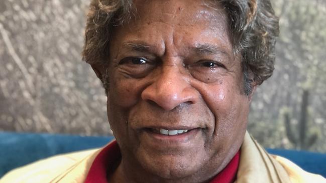 Kamahl says he will vote no in the voice referendum.