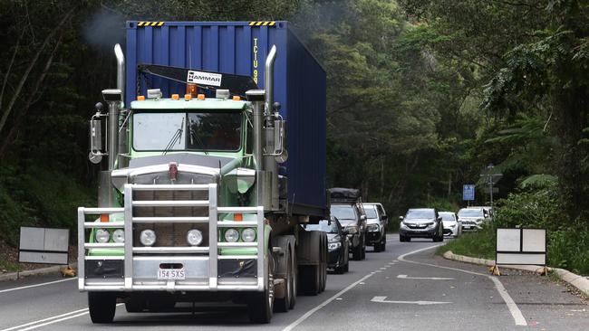 Queues of traffic bank up at the traffic light on the Kuranda side of the bridge. Picture: Brendan Radke