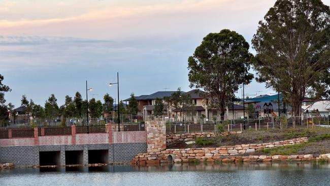 Thousands of jobs were meant to be delivered in the Jordan Springs/Ropes Crossing residential development in western Sydney.