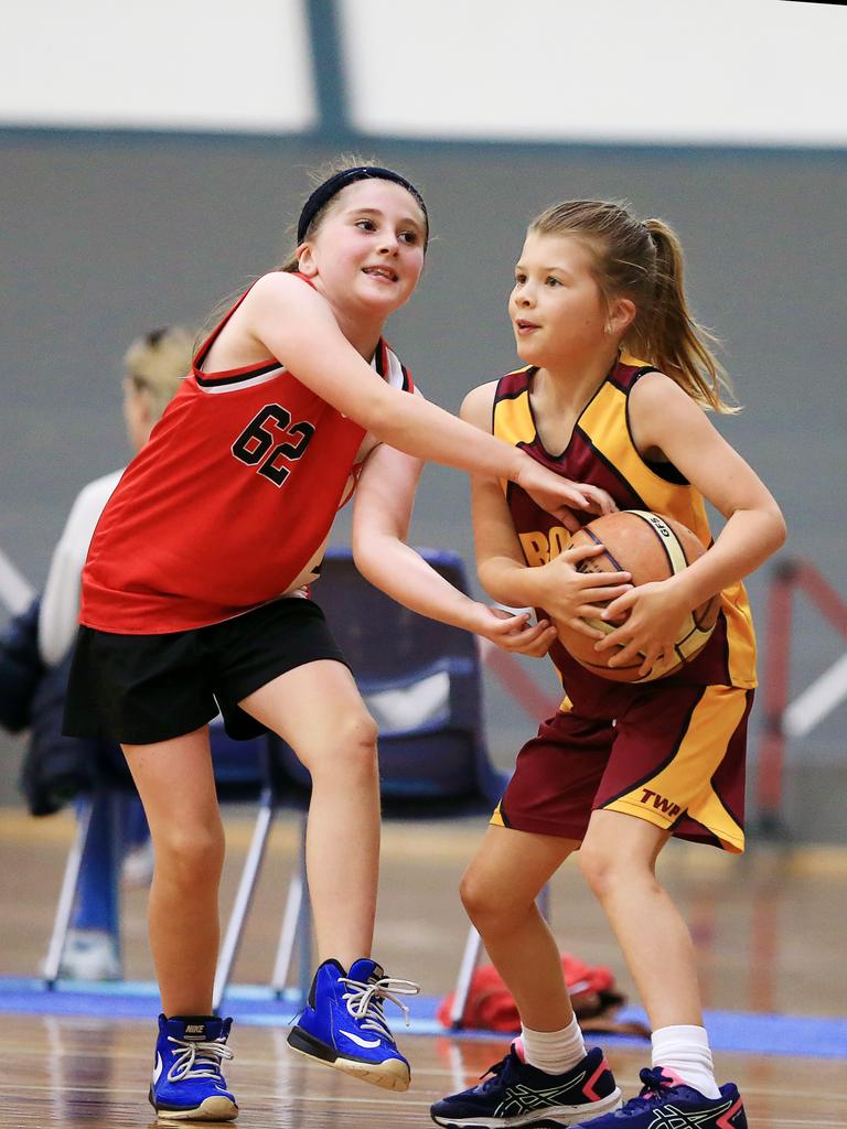 Rovers v YMCA. Under 10s junior basketball at Geelong Arena courts on Saturday morning. Picture: Alan Barber