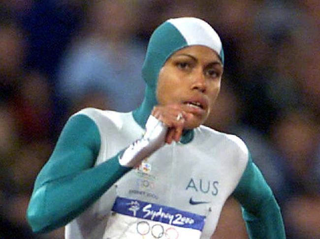 Cathy Freeman of Australia competing in the Women's 400 final at Olympic Park, Homebush, Sydney 25/09/2000.