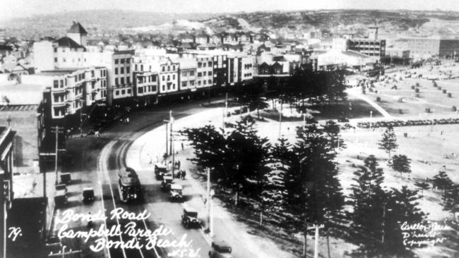 Campbell Parade in 1930s. Pic: Handout. New South Wales (NSW) / Streets / Roads Historical