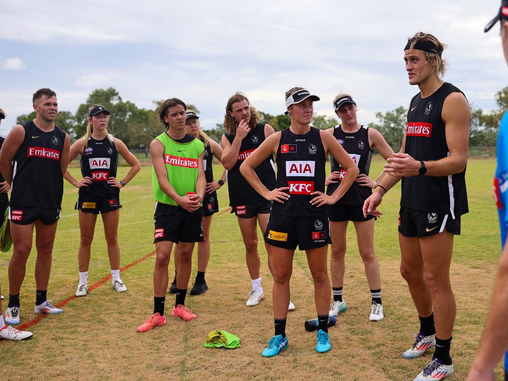 Darcy Moore addresses Collingwood training. Picture: Joe Turmine/CollingwoodFC