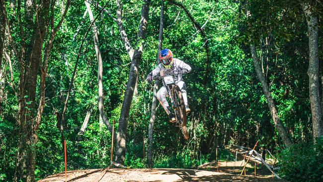 Ryan Leutton on his way to winning the 40-44 category. Photo: Broken Photography