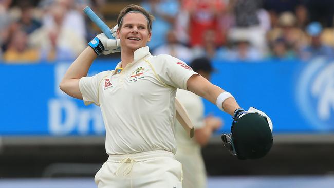 Australia's Steve Smith celebrates reaching his century during play on the fourth day of the first Ashes cricket Test match between England and Australia at Edgbaston in Birmingham, central England on August 4, 2019. (Photo by Lindsey Parnaby / AFP) / RESTRICTED TO EDITORIAL USE. NO ASSOCIATION WITH DIRECT COMPETITOR OF SPONSOR, PARTNER, OR SUPPLIER OF THE ECB