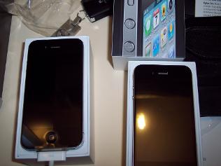 A photo of an iPhone 4 that Arselle Torres says he bought a day before its official release / Supplied