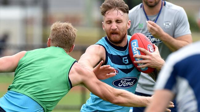 Zach Tuohy in action during a Geelong pre-season training session. Picture: Jay Town