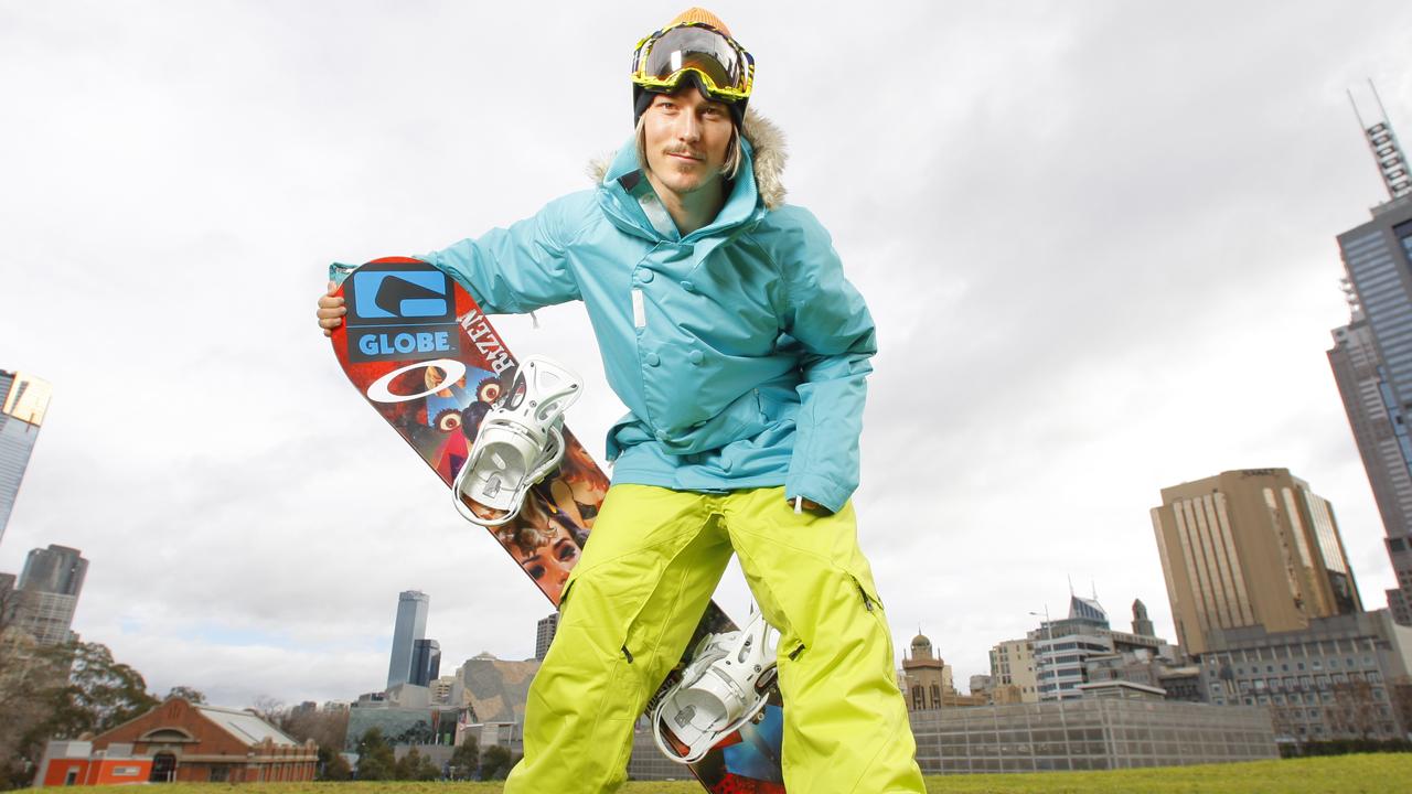 Snowboard cross rider Alex ‘Chumpy’ Pullin promotes Jetstar’s new direct route from Melbourne to New Zealand.