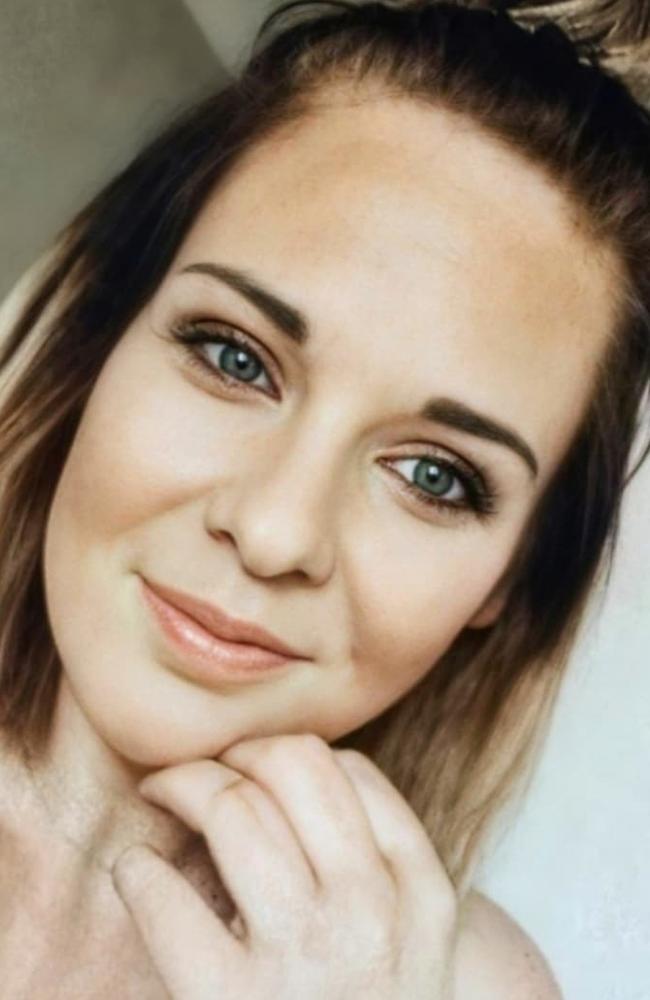Jessica Hood from Melbourne, blogs under the name House of Hoods and is committed to sharing the ‘raw-relatable’ side of motherhood. Picture: Instagram/House of Hoods