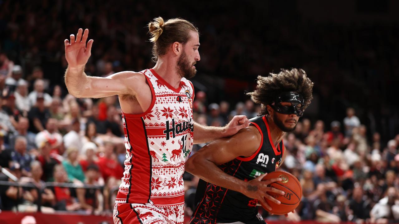 Referees putting out 'multiple spot fires'; Controversial Christmas jerseys: NBL Likes & Dislikes