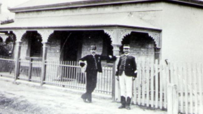 Officers pose proudly outside the police station at Nuriootpa circa 1900.