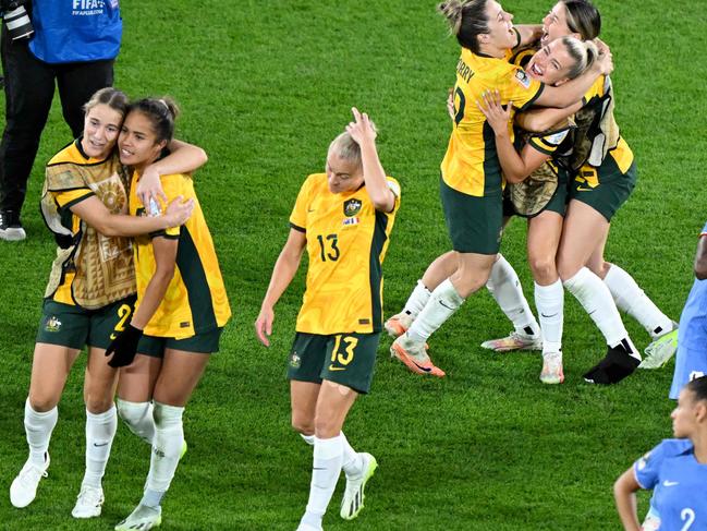 Matildas players celebrate. Picture: WILLIAM WEST / AFP.