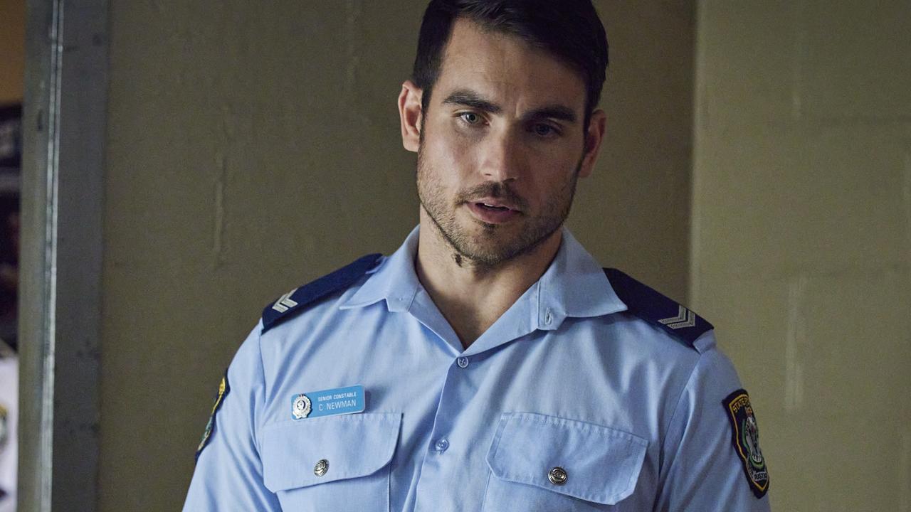 ‘Bizarre’: Soap hunk issues warning to fans
