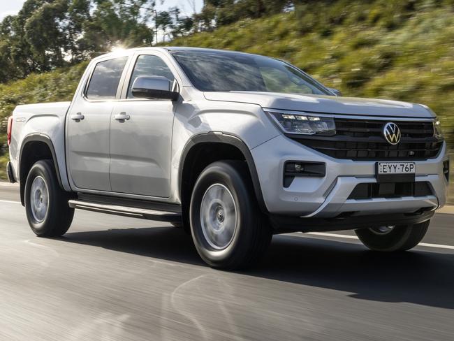 2023 Volkswagen Amarok Life.