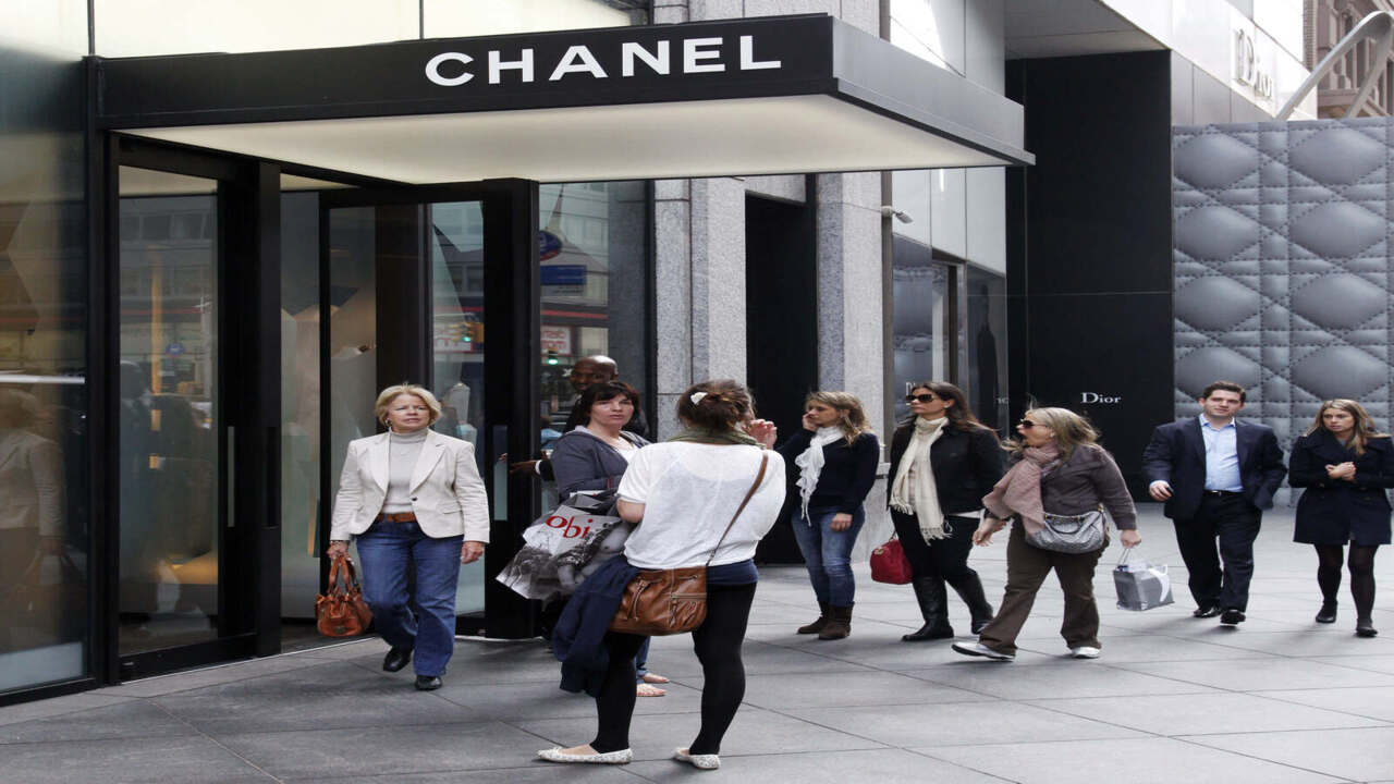 Luxury retail sales surge in Australia, reaching $5.3 billion | news ...