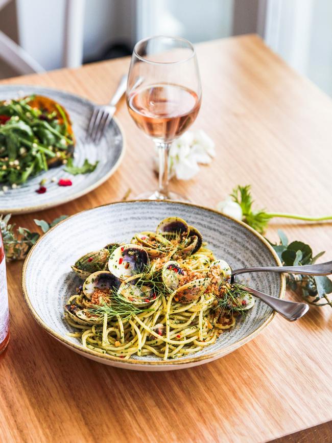 Spaghetti vongole with smoked butter and pangrattato.