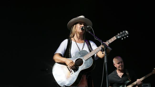 Kasey Chambers will play to audiences in Cataract Gorge, Launceston come March . (AAP Image/Peter Lorimer)