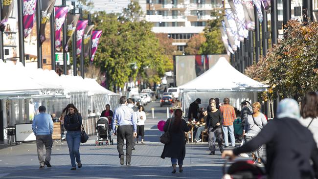 Macquarie St Mall. Picture: Melvyn Knipe