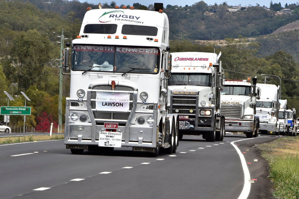 Lights on the Hill convoy leaves Withcott heading to Gatton. September 2017. Picture: Bev Lacey