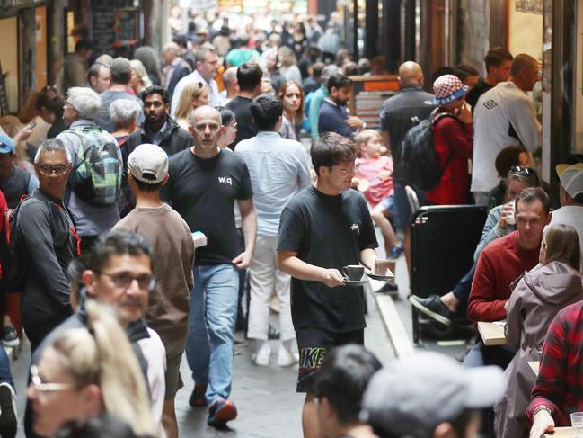 Aussie wages rise for June quarter