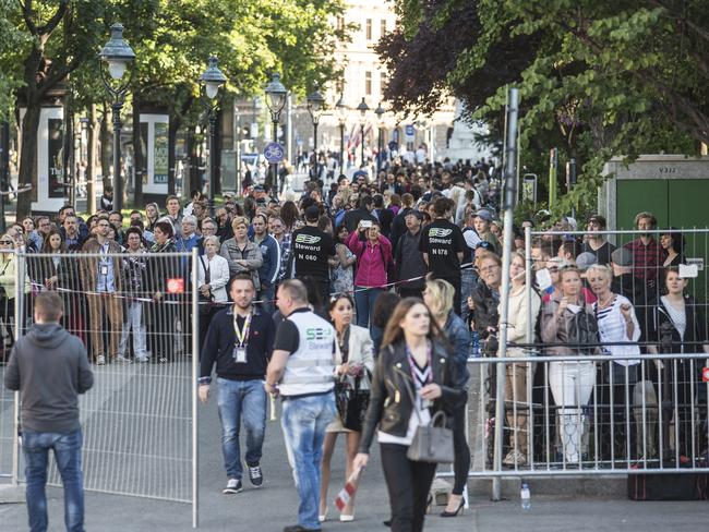 17 May 2015. Eurovision Song Contest in Vienna. The crowd at the opening night red carpet. Pic Ella Pellegrini