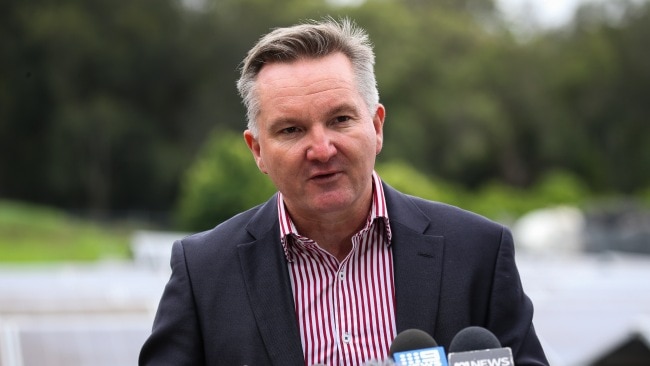 Minister for Climate Change and Energy Chris Bowen's move to blame the previous government for Australia's gas supply issue shows his lack of experience and expertise, writes Caroline Di Russo. Picture: NCA Newswire / Gaye Gerard