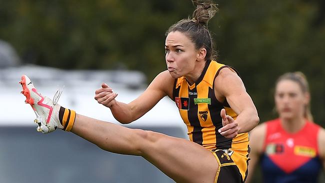 Emily Bates kicks for goal. Picture: Felicity Elliott/AFL Photos via Getty Images