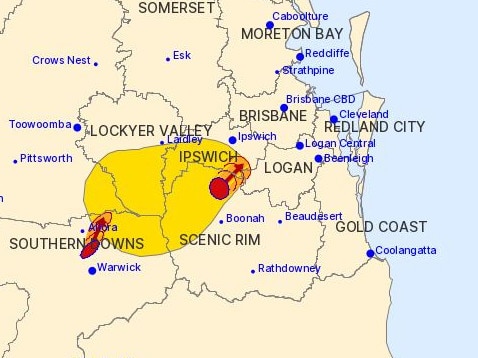 The BoM's 4.47pm severe thunderstorm warning.