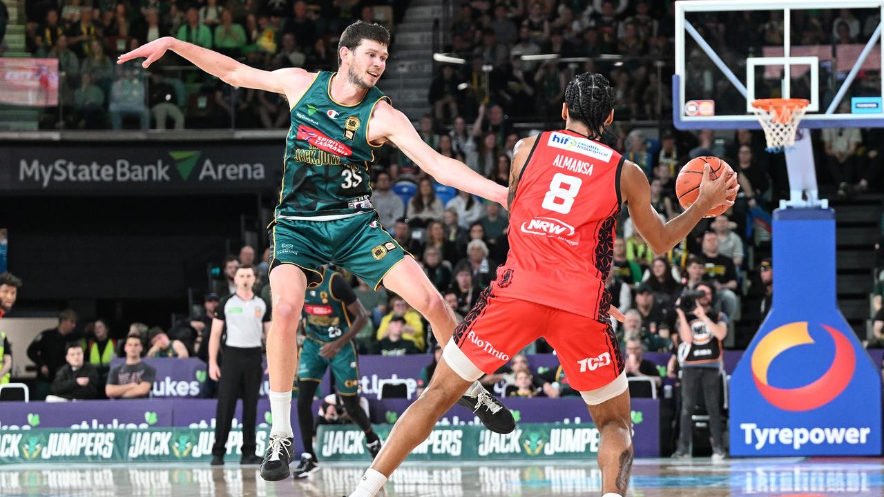 NBL: JackJumpers captain ‘thankful’ divided call went his way