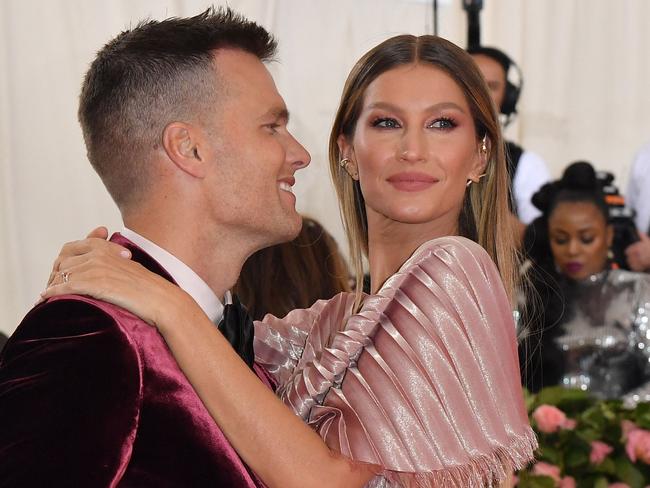 (FILES) In this file photo taken on May 6, 2019 Gisele Bundchen and Tom Brady arrive for the 2019 Met Gala at the Metropolitan Museum of Art in New York. - Brady and Bundchen are to file for divorce, according to US media reports on October 28, 2022. (Photo by ANGELA WEISS / AFP)