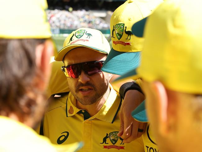 PERTH, AUSTRALIA - NOVEMBER 10: Josh Inglis of Australia addresses the team before taking to the field during game three of the Men's ODI series between Australia and Pakistan at Perth Stadium on November 10, 2024 in Perth, Australia. (Photo by Paul Kane/Getty Images)