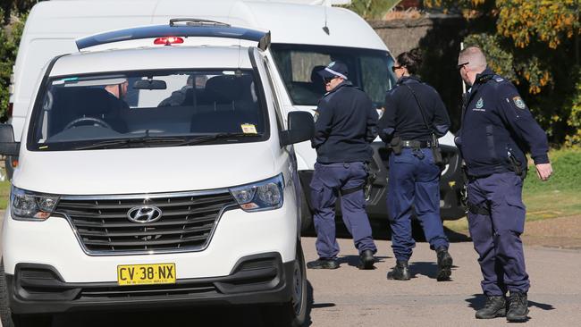 Police at the scene of a murder in Metford, Maitland, NSW, June 20, 2020. A 20-year-old man is in custody after the body of an 18-year-old woman, Emerald Wardle, was found deceased inside the home on June 20, 2020. Picture: Peter Lorimer,