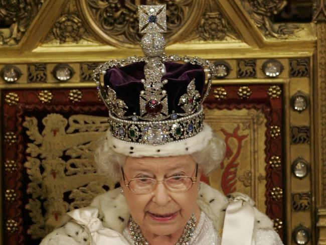 Queen Elizabeth Ii Says Crown Jewels Would ‘break Neck If She Looked Down The Courier Mail 9309