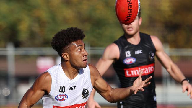 Atu Bosenavulagi made his debut for Collingwood against Hawthorn on Friday night.