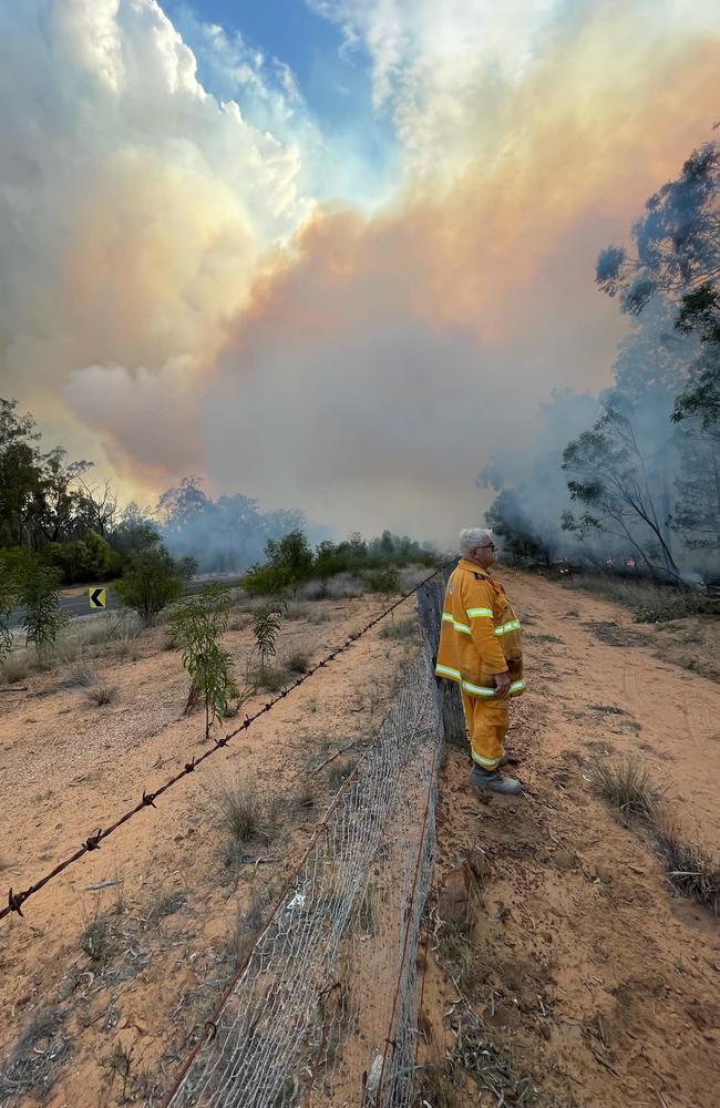 Firefighters are in for a long week with the Dunmore and Kumbarilla State Forest fires expected to burn about 25000 hectares.