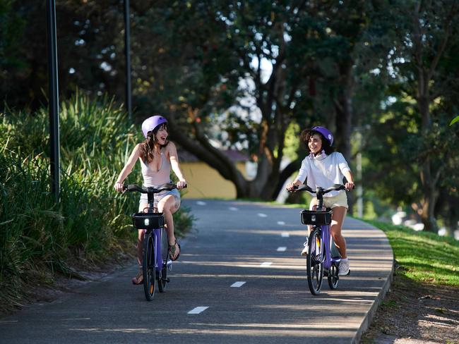 More than 250 e-bikes have dropped on the streets of Western Melbourne as part of a new scheme to ease road congestion