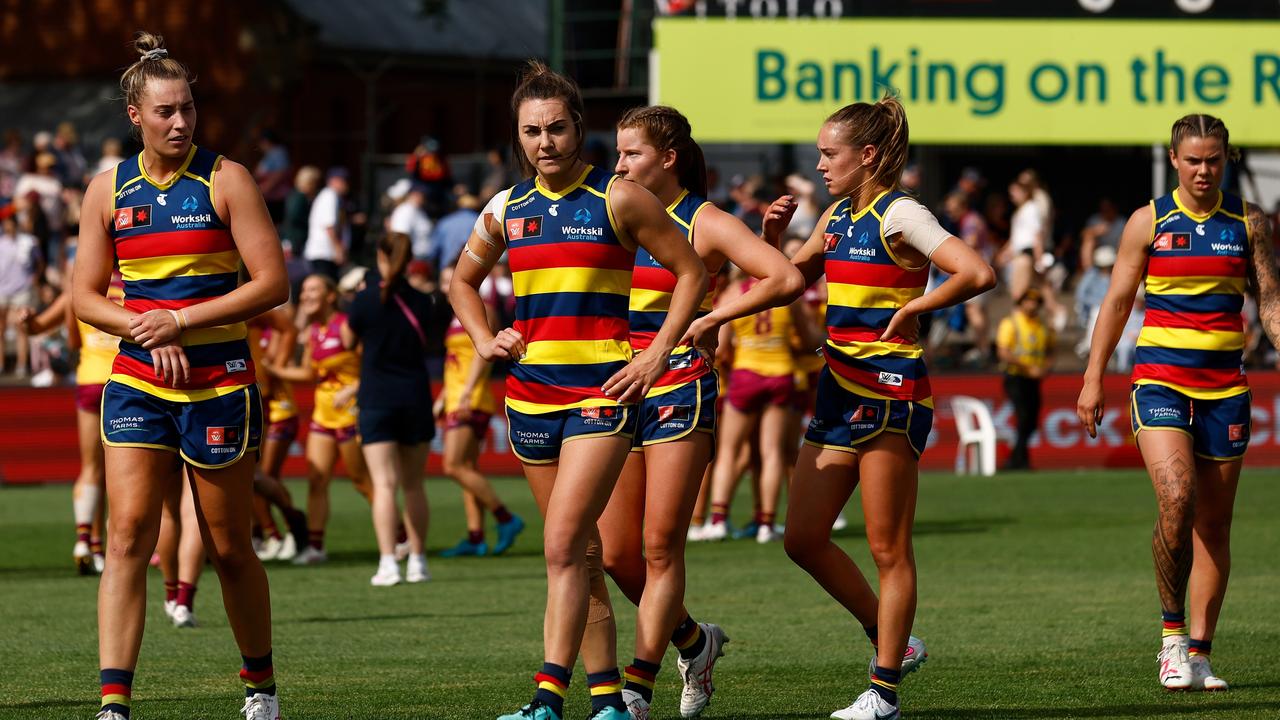 AFLW Finals 2023: North Melbourne Smashes Melbourne, Geelong Holds Off ...