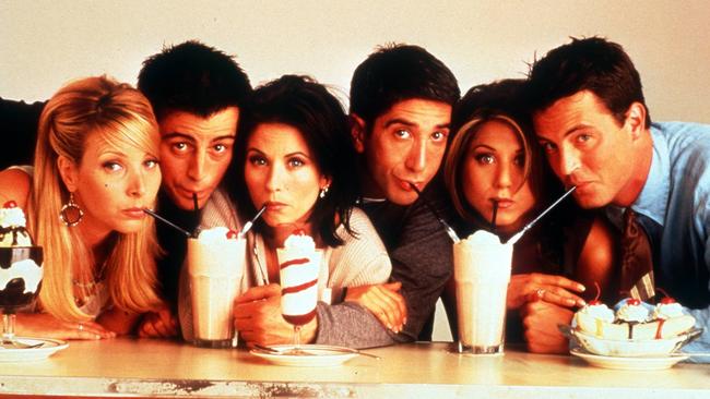 Actors (L-R) Lisa Kudrow, Matt LeBlanc, Courteney Cox, David Schwimmer, Jennifer Aniston and Matthew Perry, cast from TV show 'Friends'.