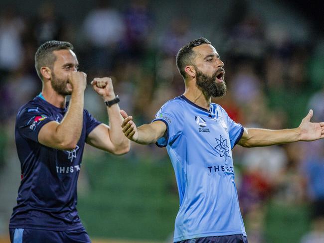 Alex Brosque for Sydney FC heckles the crowd after Sydney's win during the Round 9 A-League match between Perth Glory and Sydney FC at NIB Stadium in Perth, Friday, December 21, 2018. (AAP Image/Tony McDonough) NO ARCHIVING, EDITORIAL USE ONLY