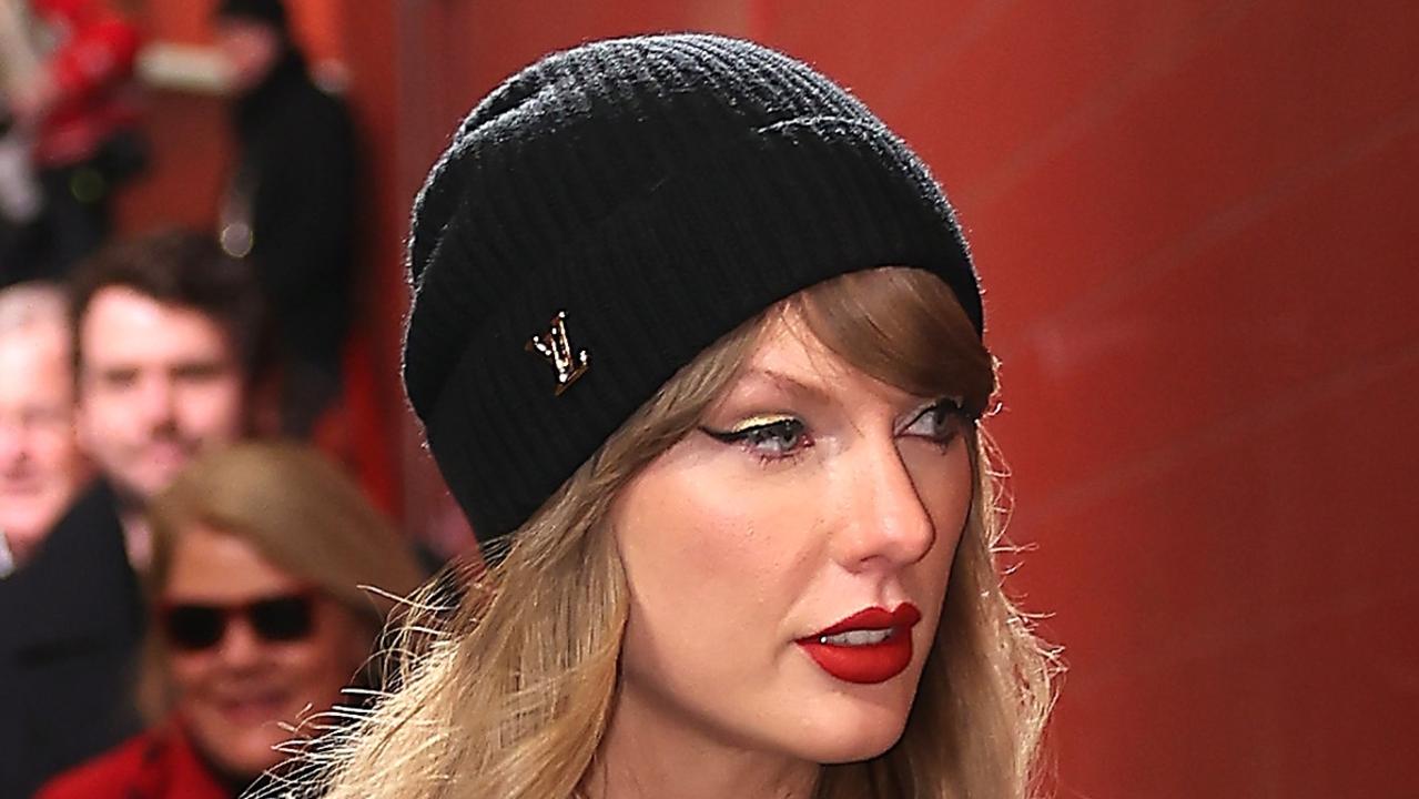 Taylor Swift wows at boyfriend’s big game