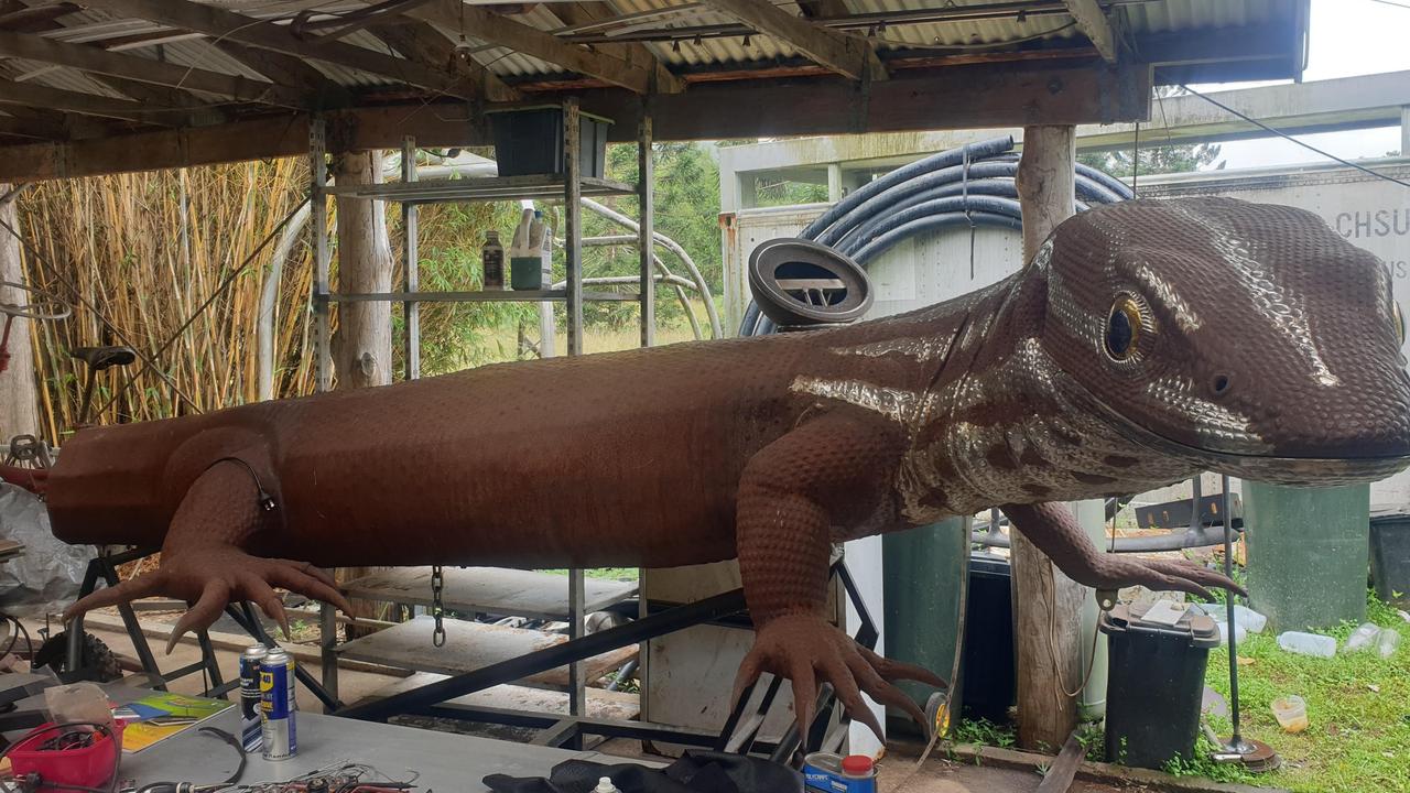 ‘Kneeling on my throat’: Lizard sculptor unloads on public service