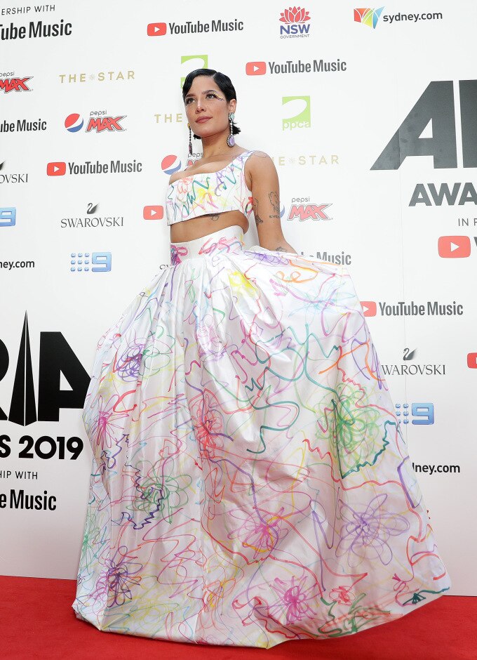 aria awards red carpet