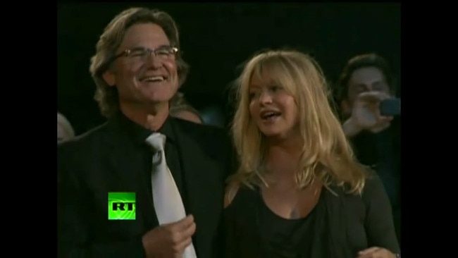 Kurt Russell and Goldie Hawn in the audience.