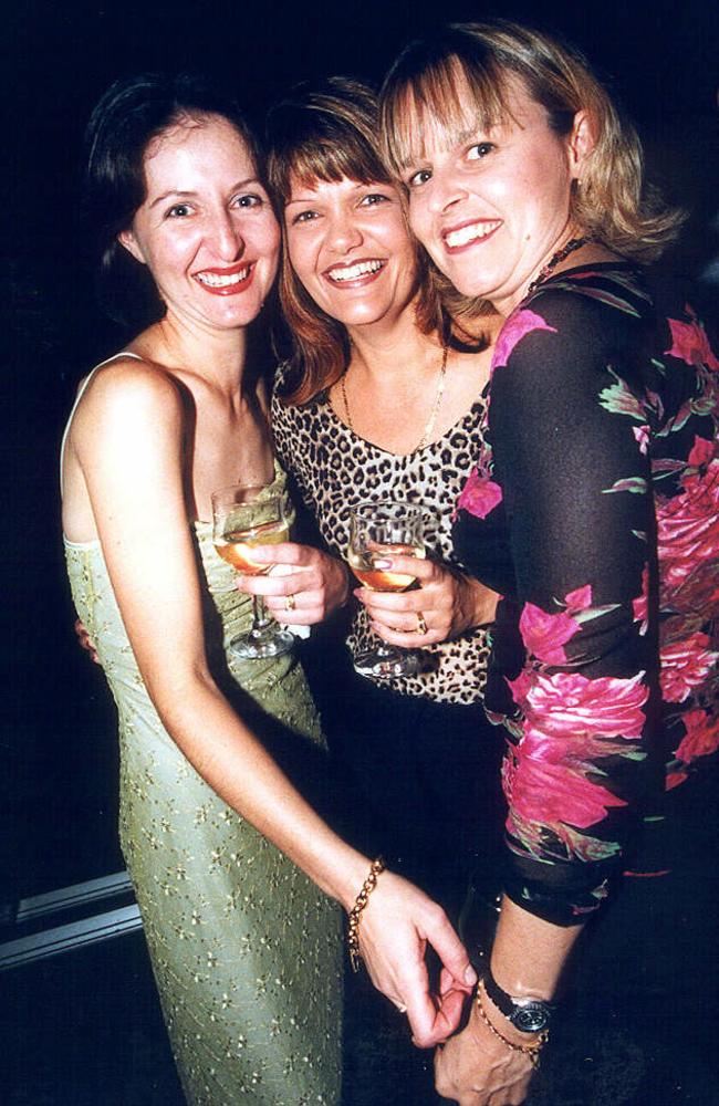Daya Smith, Kim Hunter-Smith and Jodie Bradford at Rose and Crown, 2000.