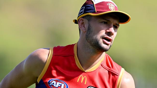 BRISBANE, AUSTRALIA - FEBRUARY 15: Jack Gunston handballs during a Brisbane Lions AFL training session at Brighton Homes Arena on February 15, 2023 in Brisbane, Australia. (Photo by Bradley Kanaris/Getty Images)