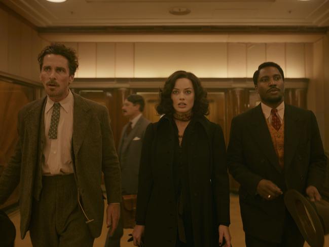 Robbie in her new film Amsterdam with Christian Bale and John David Washington.