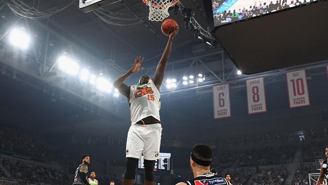 MELBOURNE, AUSTRALIA — NOVEMBER 11: Nate Jawai of the Taipans shoots during the round five NBL match between Melbourne United and the Cairns Taipans at Hisense Arena on November 11, 2018 in Melbourne, Australia. (Photo by Quinn Rooney/Getty Images)